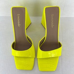Size 9 like green mules with a triangle heel.